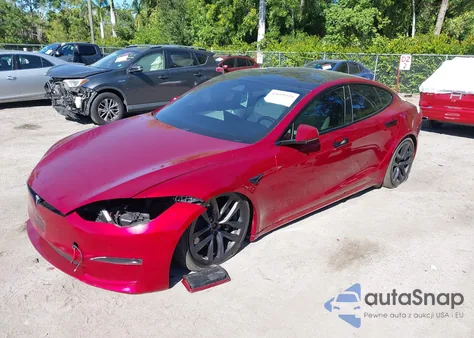 2023 Tesla Model S Dual Motor All-Wheel Drive/Standard Range z USA, uszkodzony, nr VIN 5YJSA1E54PF513070